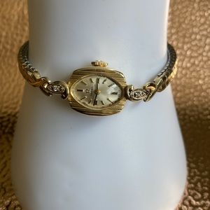 Rare Omega Elegant Solid 14K Y. Gold Case/2 Gen. Diamonds Ladies Cocktail Watch.